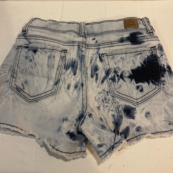 Jordache Acid Wash Cutoff Denim Shorts - Picture 4 of 7